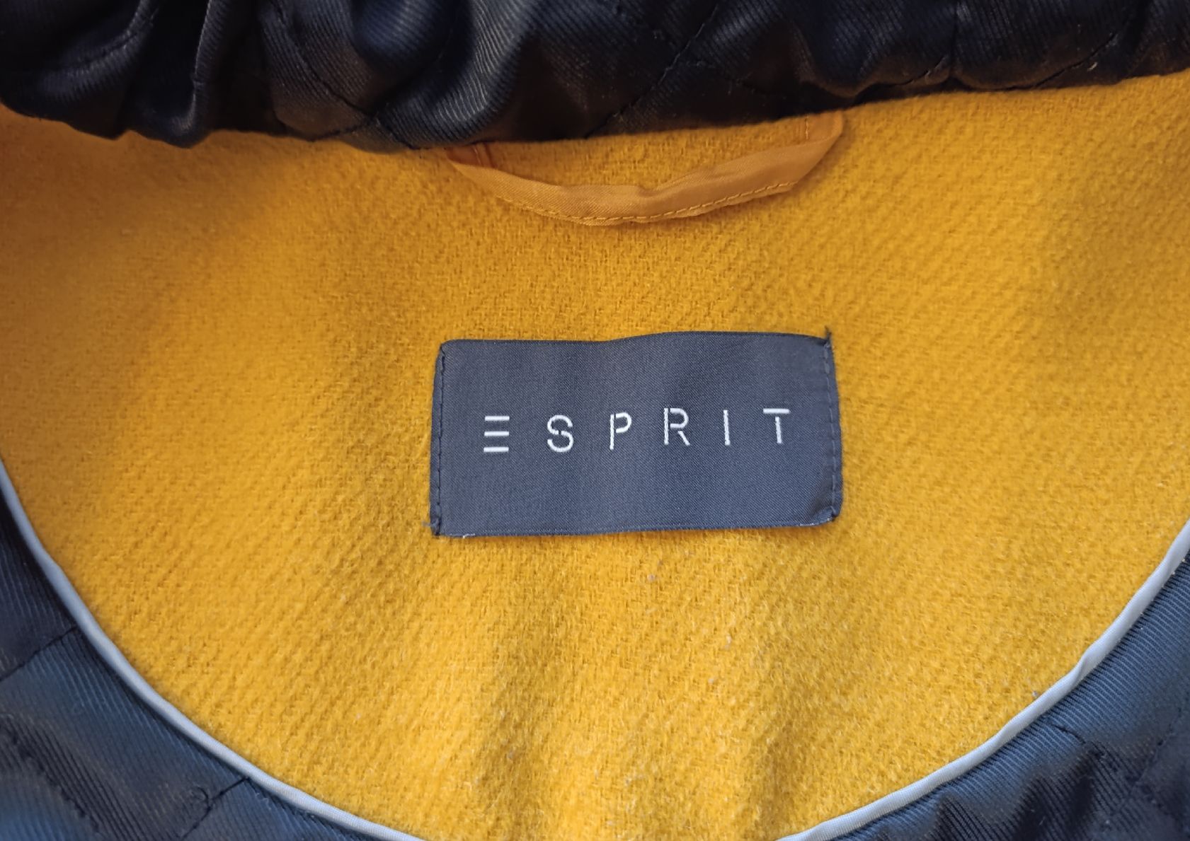 Esprit Cappotti: Esprit Damen Wintermantel gelb Gr. M – Usato da Stans venduto da Shidochir 2