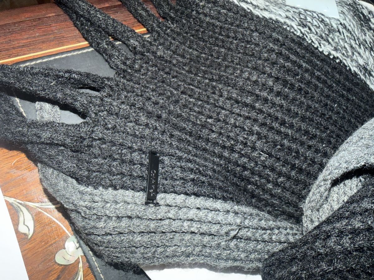 Calvin Klein Foulard & Sciarpe: Calvin Klein Strickschal, neu mit Etikett, NP 55- – Nuovo (secondo la descrizione) da Bern venduto da Golem3 3
