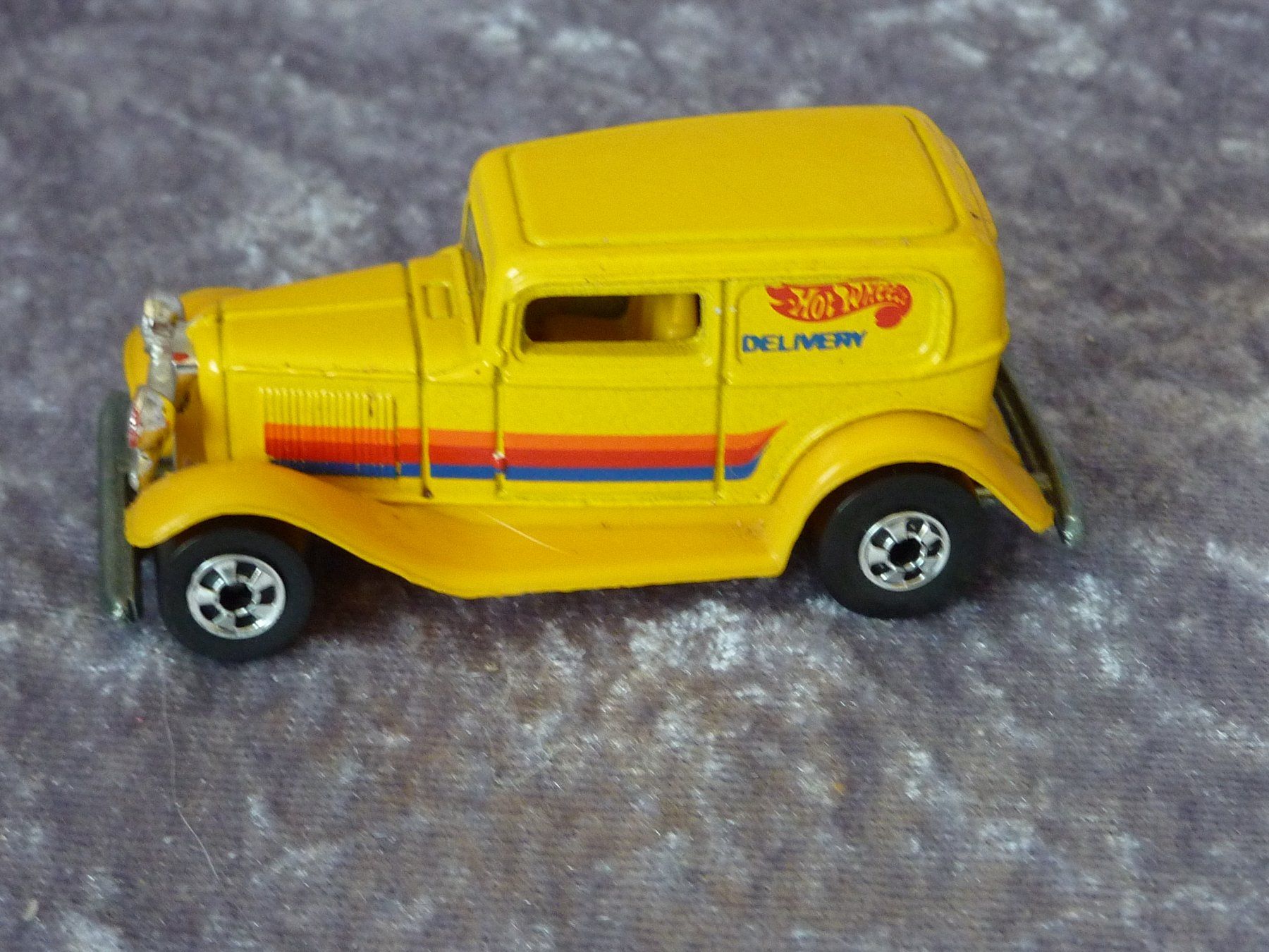 Hot Wheels Modellini d'auto: '32 Ford Delivery gelb 1:64 – Usato da Dürrenäsch venduto da Cobra1ch