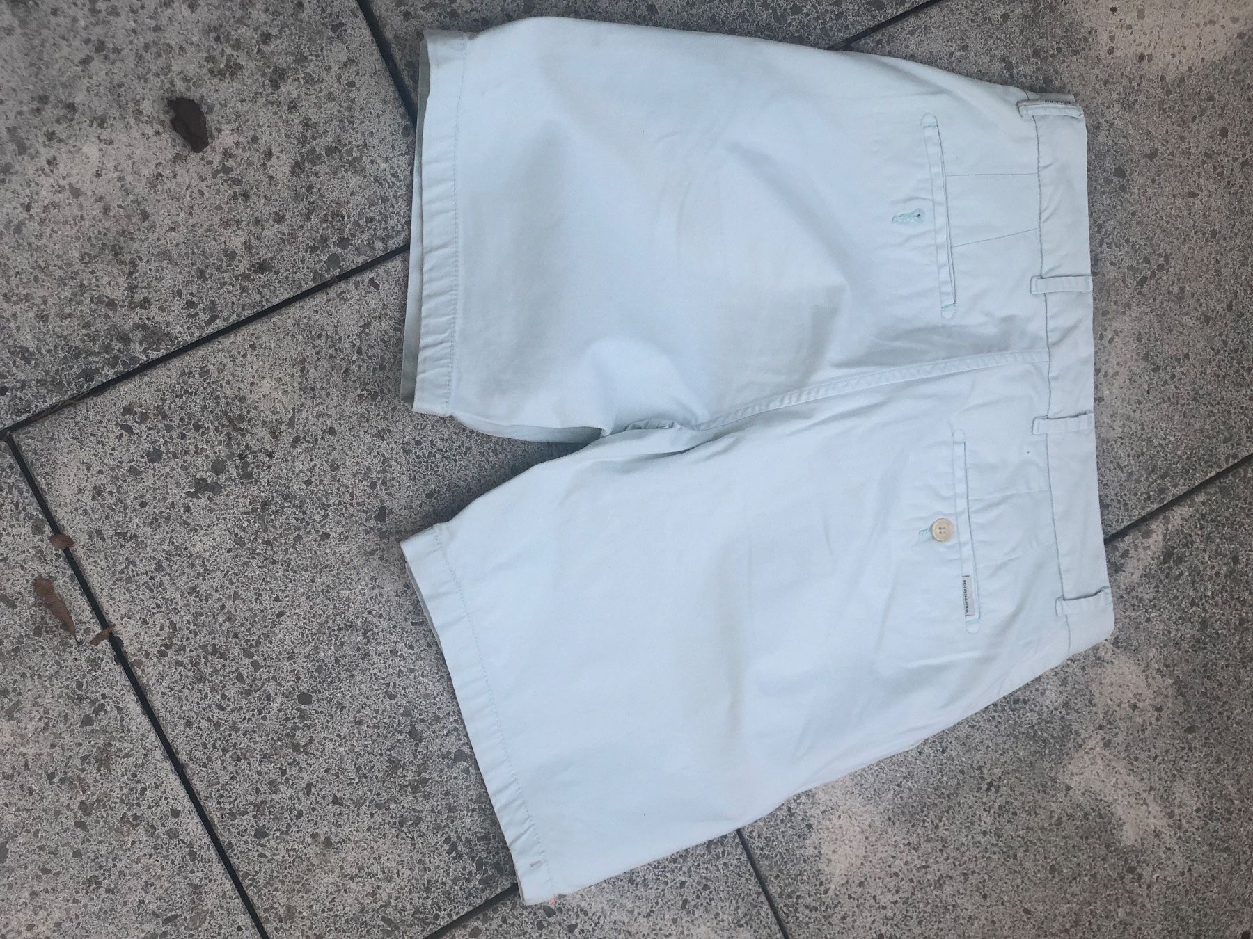 Maison Scotch Hosen: Scotch and Soda Stuart shorts in cloud colour – Gebraucht aus Lausanne von jul_jpm7 3