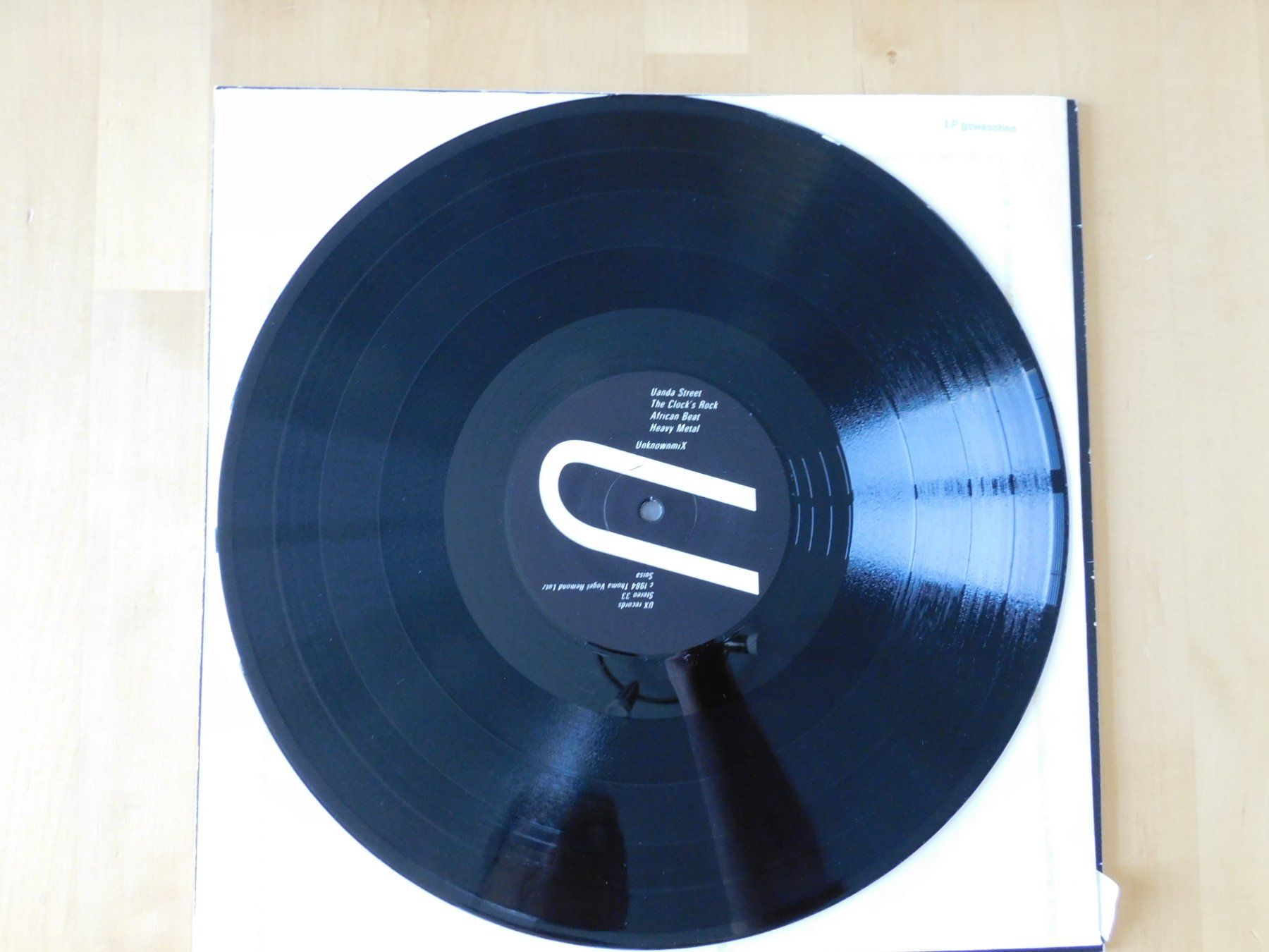 Dischi in vinile: UnknownmiX – UX - 1984 - Schweiz - – Usato da Emmenbrücke venduto da Dickens 4