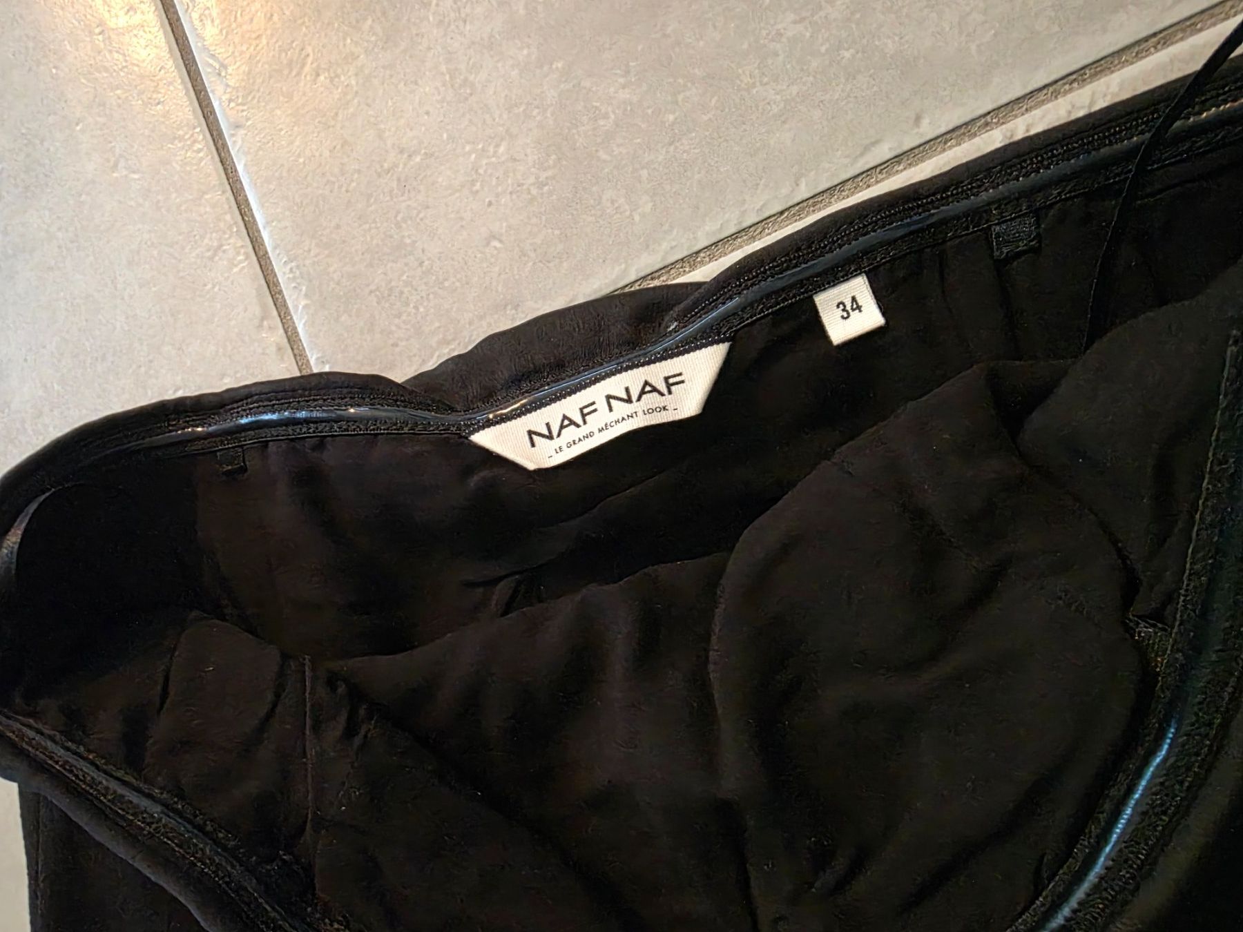 Nafnaf Tute: Combinaison bustier noire Naf Naf, taille 34 – Nuovo (secondo la descrizione) da Vallamand venduto da joa_6v5n 2