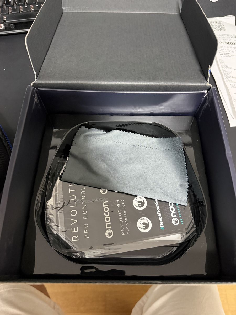 Controller: Nacon Revolution pro controller 3 – Nuovo (secondo la descrizione) da Berneck venduto da f80kado 1