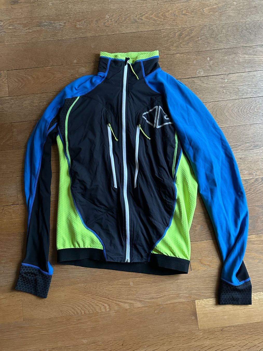 Vestes: Crazy Idea Trainingsjacke – D'occasion à Luzern par Johannas-flohmarkt