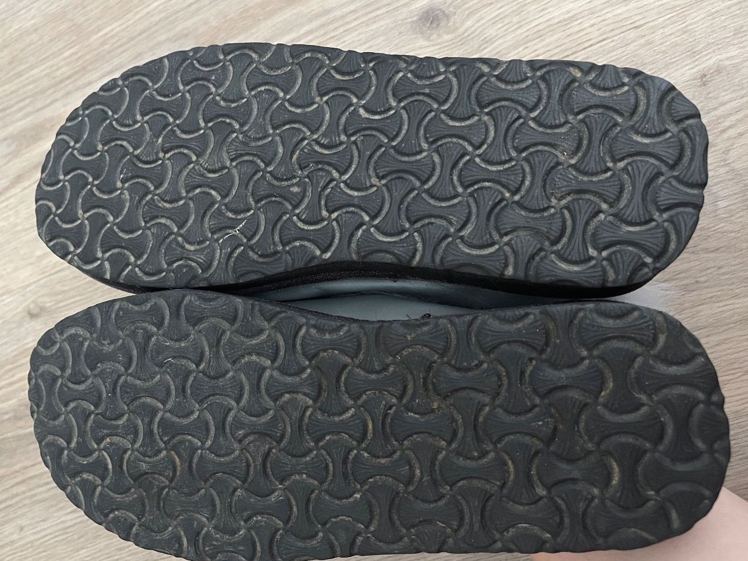 Scarpe da donna: Hausschuhe Damen 38 – Nuovo e nell'imballaggio originale da Winterthur venduto da Deal246 2
