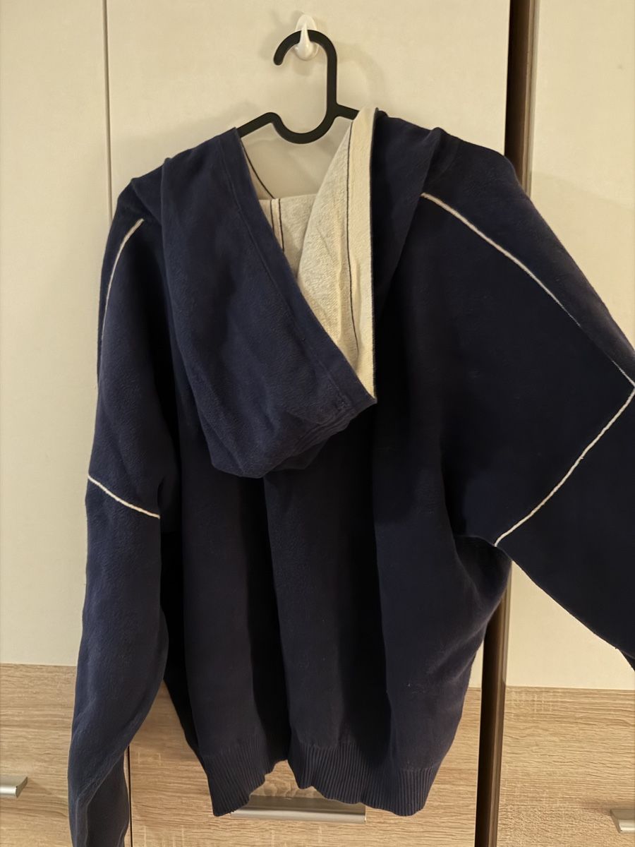 Gap Maglioni & Felpe: Gap Navy Hoodie Size L – Usato da Luzern venduto da ang_vgh6 2