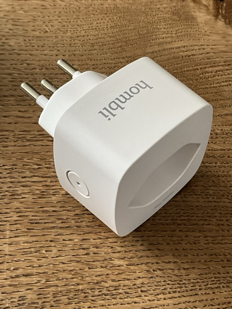 Stecker: Hombli Smart Plug Schweizer Stecker Max 2500W / 3er Set – Gebraucht aus Uttigen von Hogue