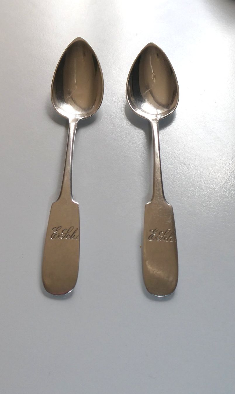 Cucchiai: 2 antike Kaffeelöffel 800 Silber mit Monogramm "ESchl" – Usato da Frauenfeld venduto da Astra13 2