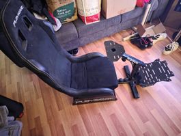 Thrustmaster Set mit Playseat und Lenkrad Zubehör