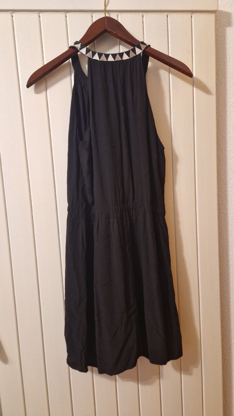 Vestiti: Robe d'été sud express – Usato da Montana venduto da cla_p9mg 3