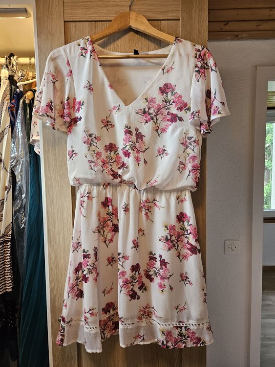 Wunderschoene H M Bluemchenkleid Fotossarah12114