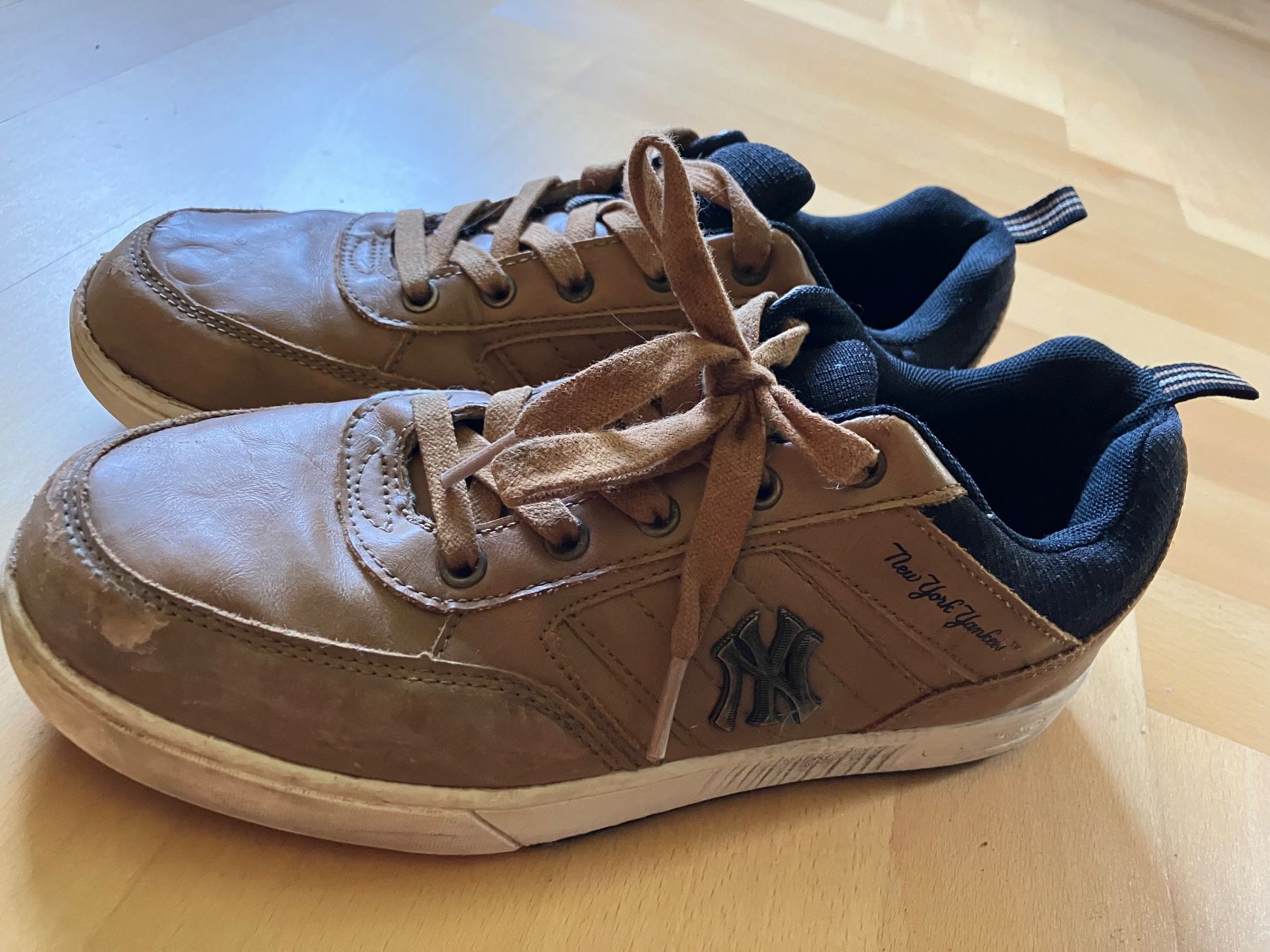 Scarpe per ragazzi: Turnschuhe / Halbschuhe Grösse 38 – Usato da Zürich venduto da rebene