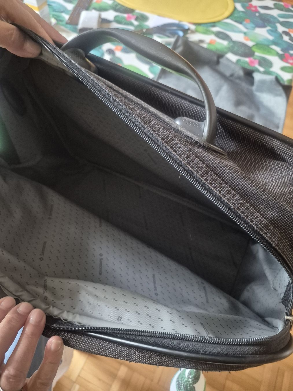 Samsonite Borse: Tasche Samsonite  – Usato da Bern venduto da san_kcw5 2