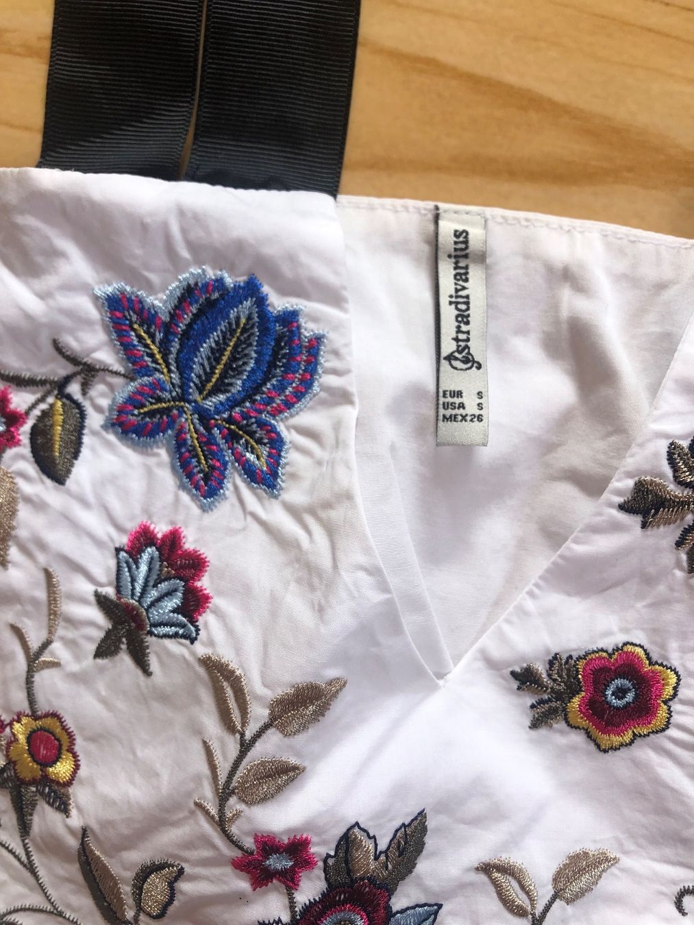 Stradivarius Top: Crop top à fleurs – Usato da Bulle venduto da sop_ct6x 3