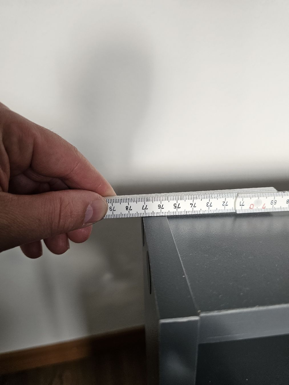 Vetrine: Hängevirtine Neu in Graphit – Nuovo (secondo la descrizione) da Bellach venduto da Mihai17 4