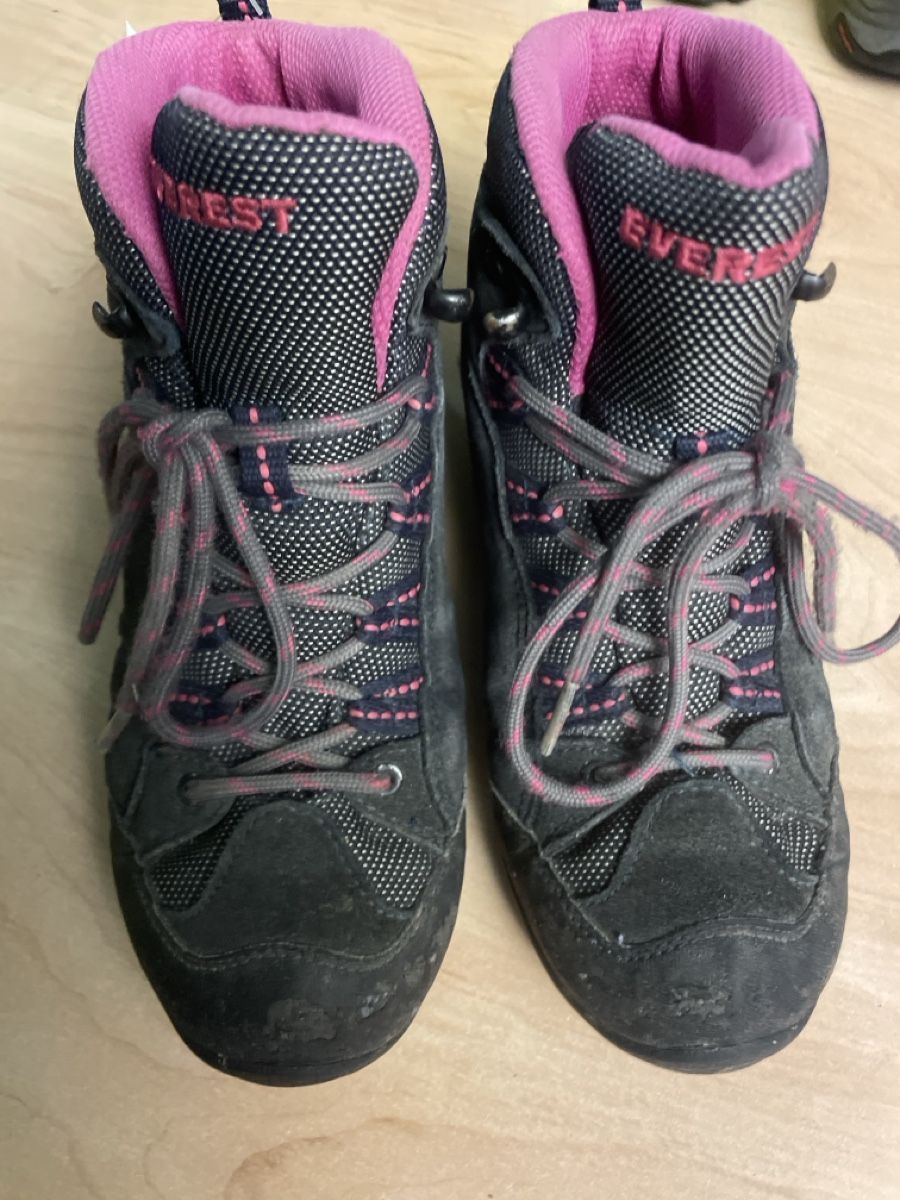 Everest Schuhe für Mädchen: Robuste Everest Wanderschuhe, Gr. 34 – Gebraucht aus Obergerlafingen von cabo4 1