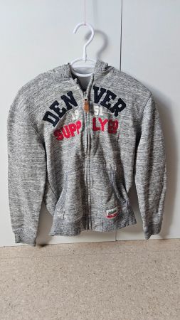 Kapuzenpullover