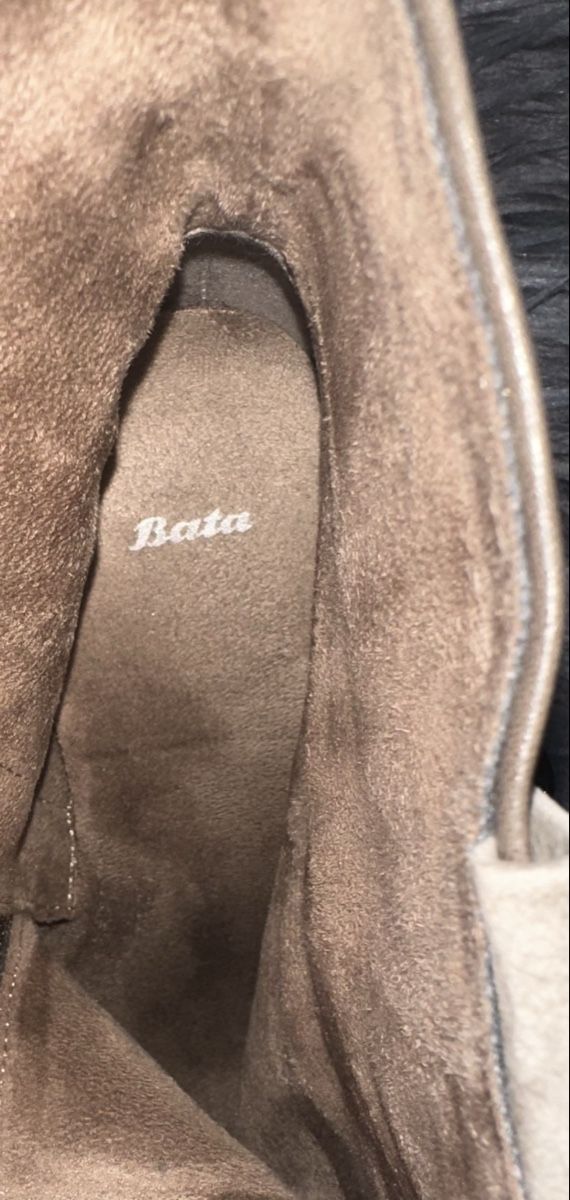 Chaussures femmes: BATA STIEFELETTEN GR. 39 Leder – D'occasion à Unteraegeri par MH203 9