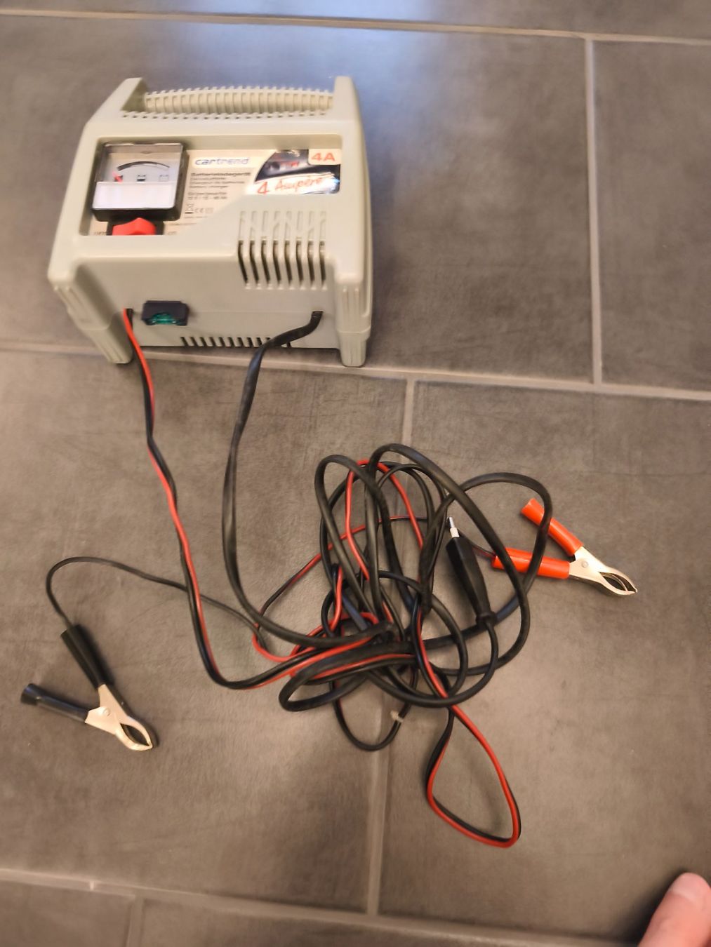 Caricabatterie: Batterieladegerät Cartrend 4A – Usato da Rubigen venduto da HEIDA_82 1