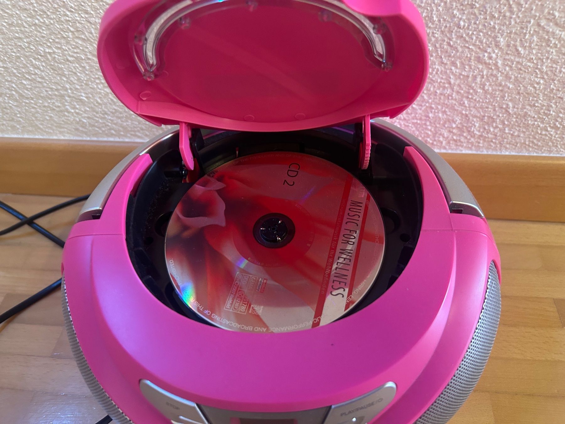 Multimediaplayer & Streamer: Radio/CD Player Pink mit Lichtfunktion – Gebraucht aus Oberarth von gislerku 3