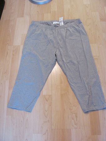 Bequeme 3/4 Leggins von BPC, Grau, Gr. 52/54 (2XL)