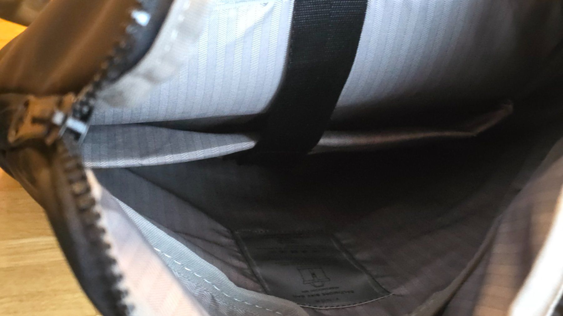 Zaini: Rucksack Vinga Baltimore Raiffeisen – Usato da Wallisellen venduto da theblacksheep 7