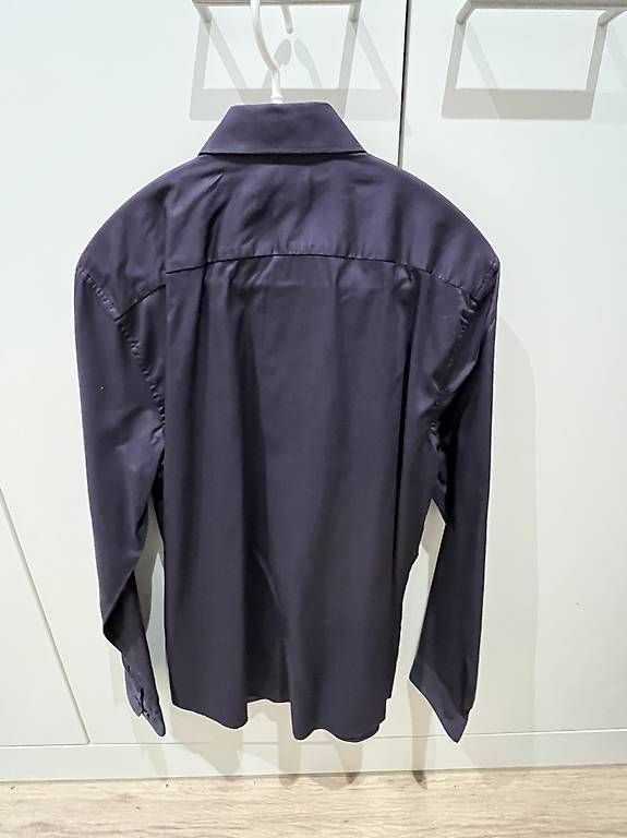 Camicie: Hemd dunkelviolett – Usato da Zürich venduto da BigRock89 2