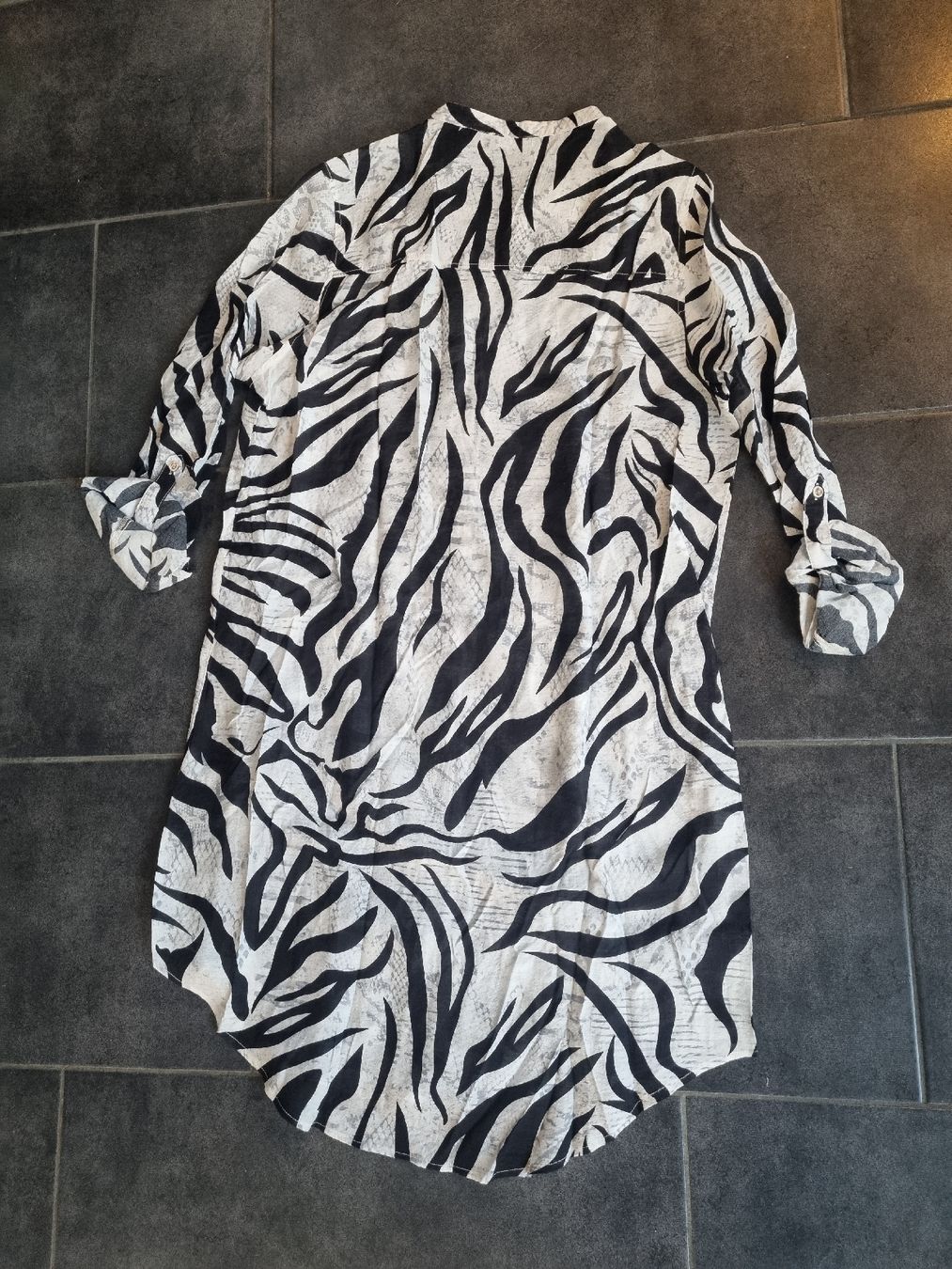 Blusen: Sommerbluse – Neu (gemäss Beschreibung) aus Kriens von IZZIBIZZI 5