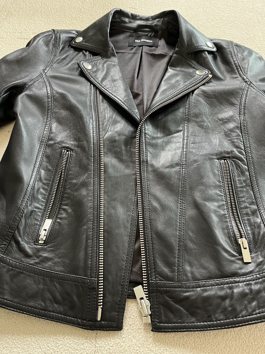 Kooples Giacche: Kooples Black Leather Jacket - Ready for Autumn Rides – Usato da Zürich venduto da Tzitzi 1