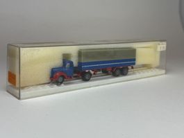 GB- Brekina Magirus Pritschensattelzug blau