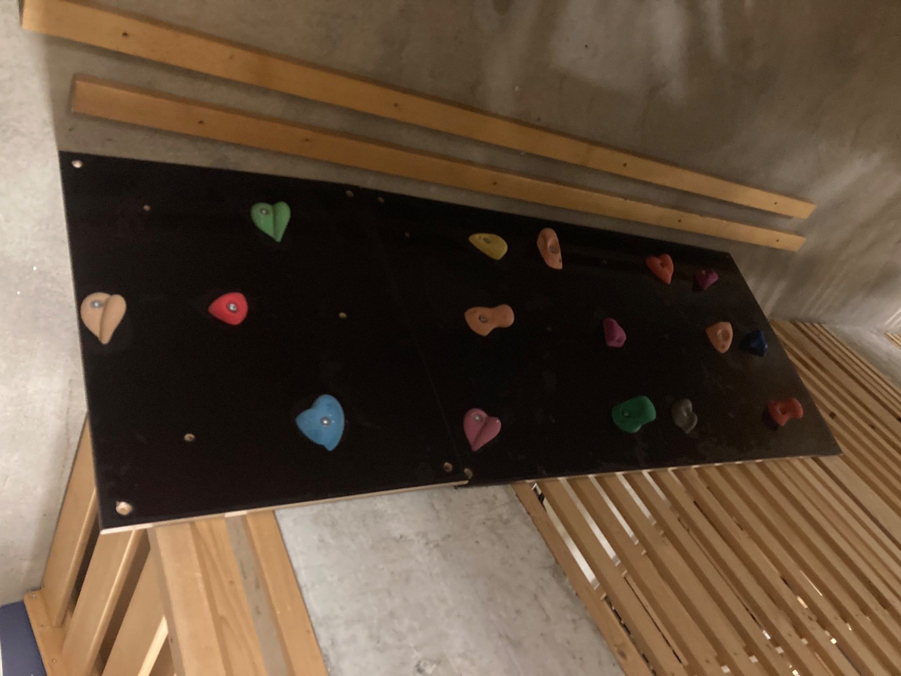 Pareti & prese d'arrampicata: Kletterwand – Usato da Zürich venduto da Tanikole