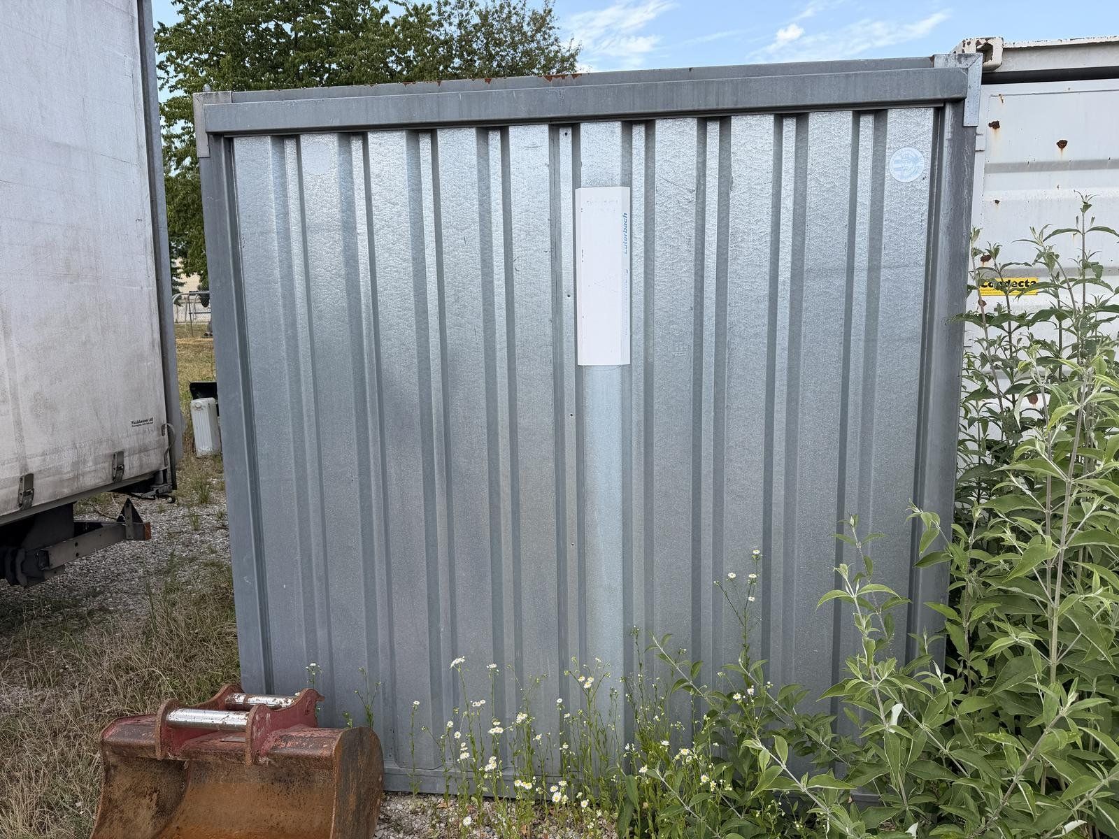 Baucontainer: Blechcontainer, Metall-Baracke, Material-Container WERAG AG – Gebraucht aus luterbach von boxster4 4