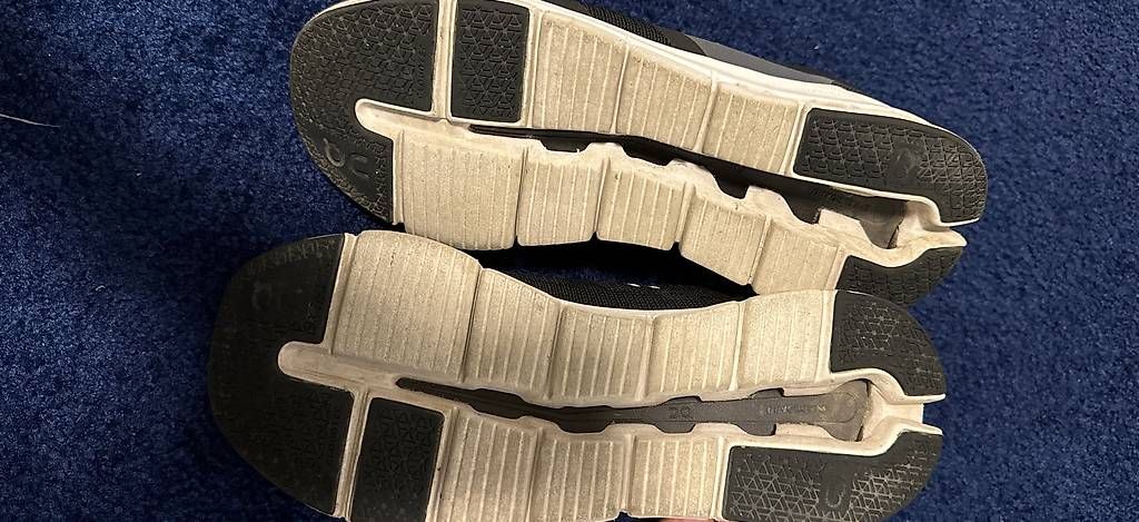 Herrenschuhe: ON Schuhe, Sneakers, Grösse 42, ON CLOUDTEC – Gebraucht aus Niederbipp von Bazhkim 3