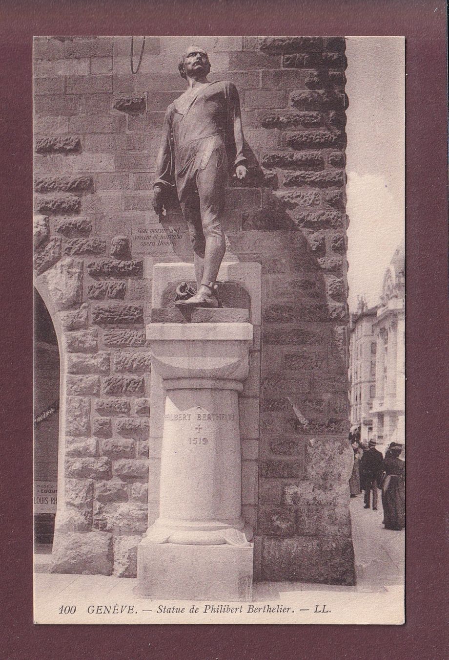 Cartoline postali: GENEVE - Statue Berthelier – Usato da Pully venduto da nicecards