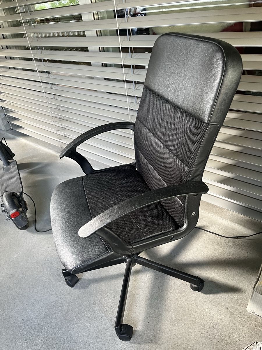 Ikea Sedie: Büro Drehstuhl – Usato da Zürich venduto da tsunrise122 4