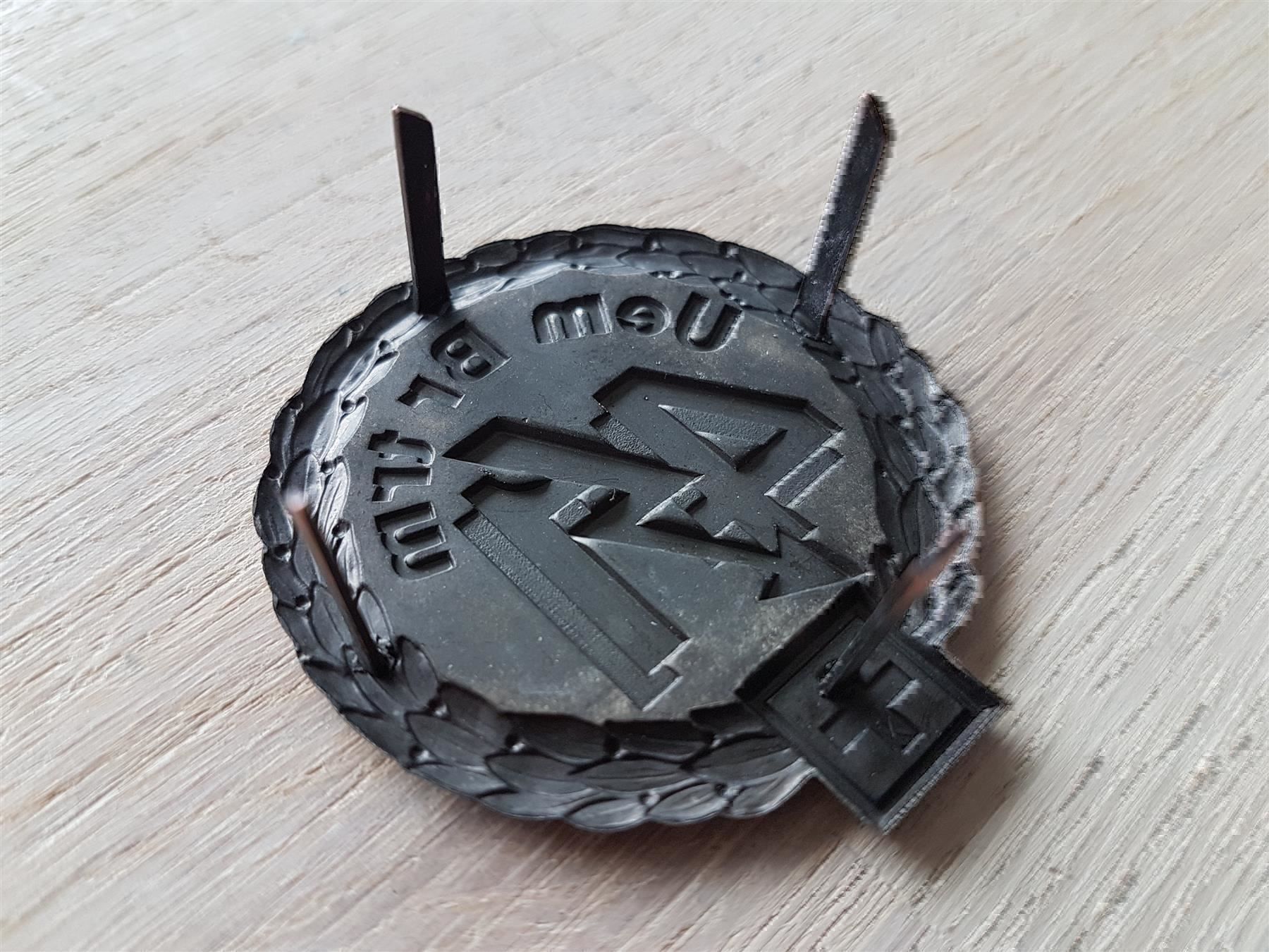 Placchette & Badge: Béret Emblem Uem Br Trm 41 – Usato da Erlinsbach venduto da S700 1