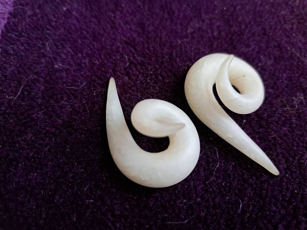 Orecchini pendenti & Orecchini a lobo: Ohrschmuck - Ohrring - Earplugs – Usato da Zürich venduto da lallafu 3