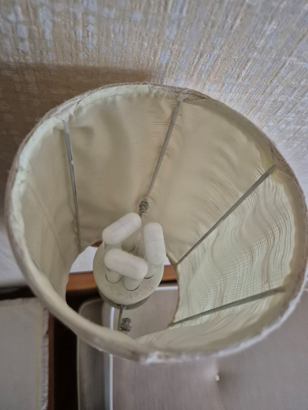 Lampade: Vintage Wandlampe, Stoffschirm, Holz – Usato da Winterthur venduto da Sarafina66 3