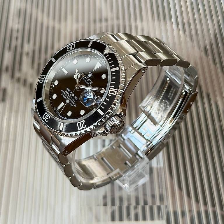 Orologi: Rolex Submariner Date 16610 – Usato da Genève venduto da minty.watches 1