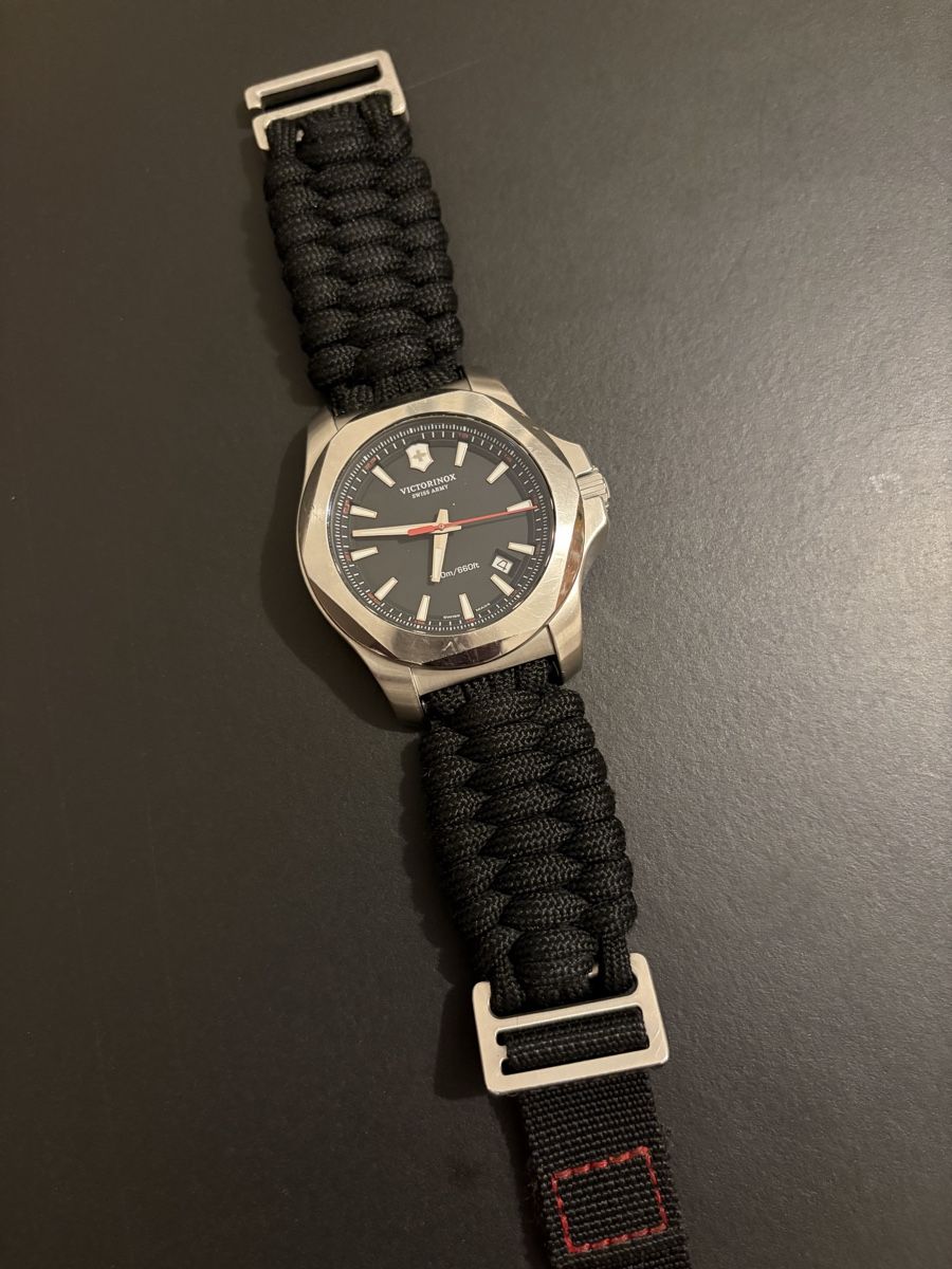 Victorinox Uhren: Uhr Victorinox I.N.O.X. Naimaka – Gebraucht aus Ebmatingen von D.A.C.
