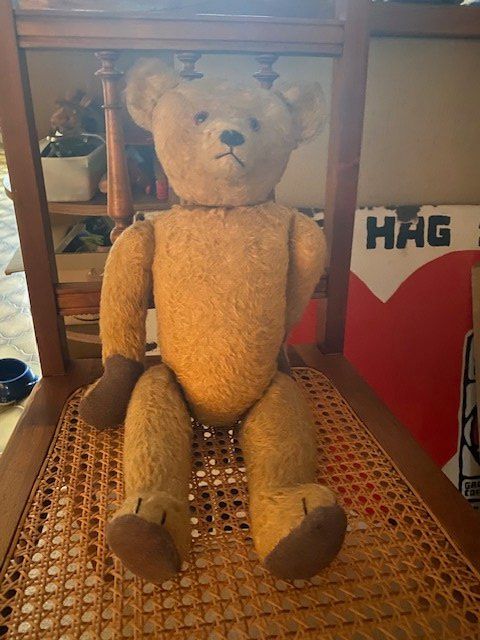 Statuette: Schöner grosser Teddy Bär mit Holzwolle – Usato da Bürglen TG venduto da Nobi99