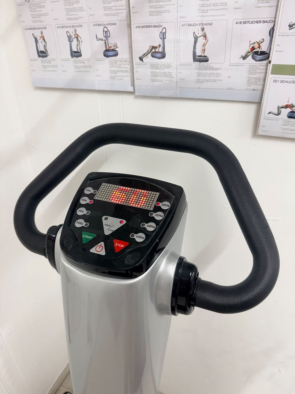 Power Plate Vélos d'appartement: Power Plate 618 – D'occasion à Küssnacht am Rigi par Grittibaenz 7