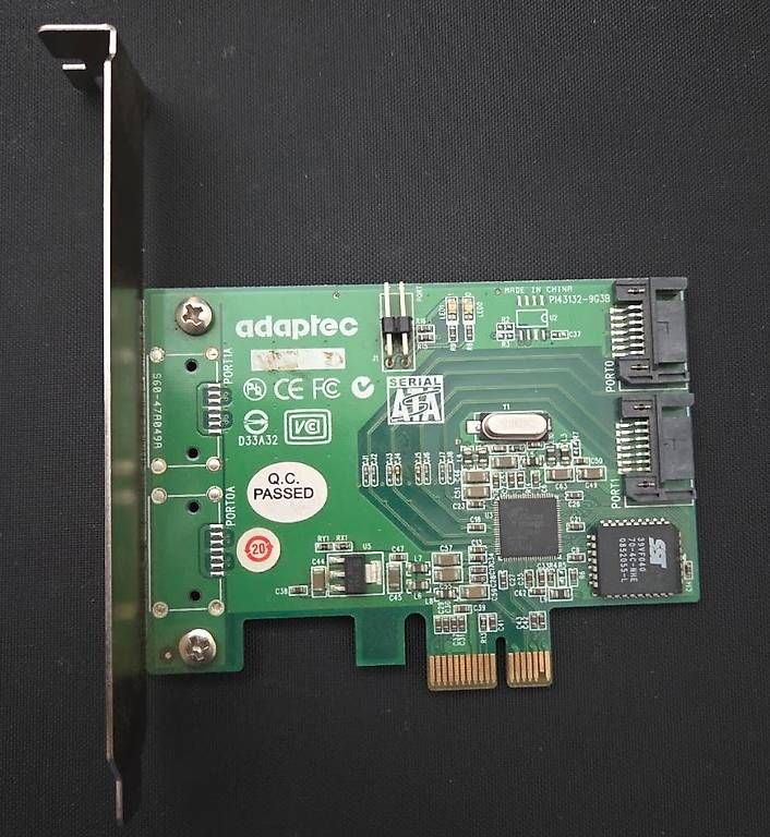 Unità & Adattatore: ADAPTEC AAR-1220SA SATA RAID PCIe x1 Controller 2x SATA – Usato da Egolzwil venduto da Chaeferli