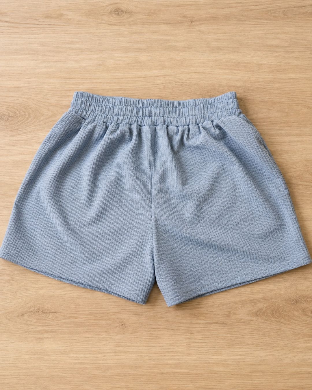 Pantalons: Short bleu texturé taille S 🩵 – Neuf (Voir description) à Orges par vez_c6q7