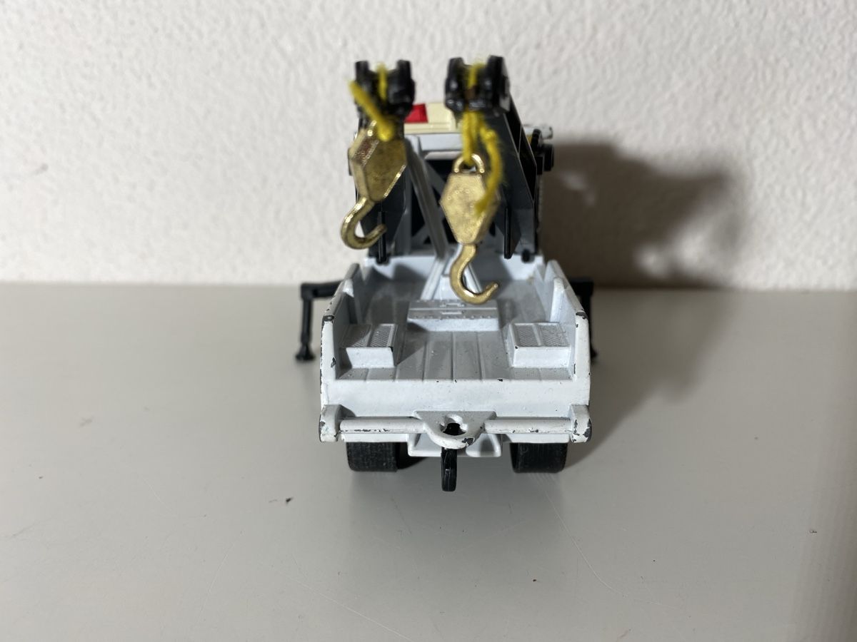 Matchbox Modellini d'auto: Matchbox Abschleppwagen Police  – Usato da Winterthur venduto da ben_9vxx 3