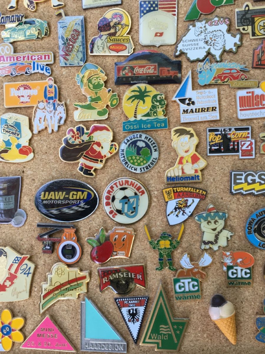 Plaketten & Abzeichen: Alte PIN - Sammlung (ca. 200 Stück) – Gebraucht aus Wangen b. Olten von Finolino28 8