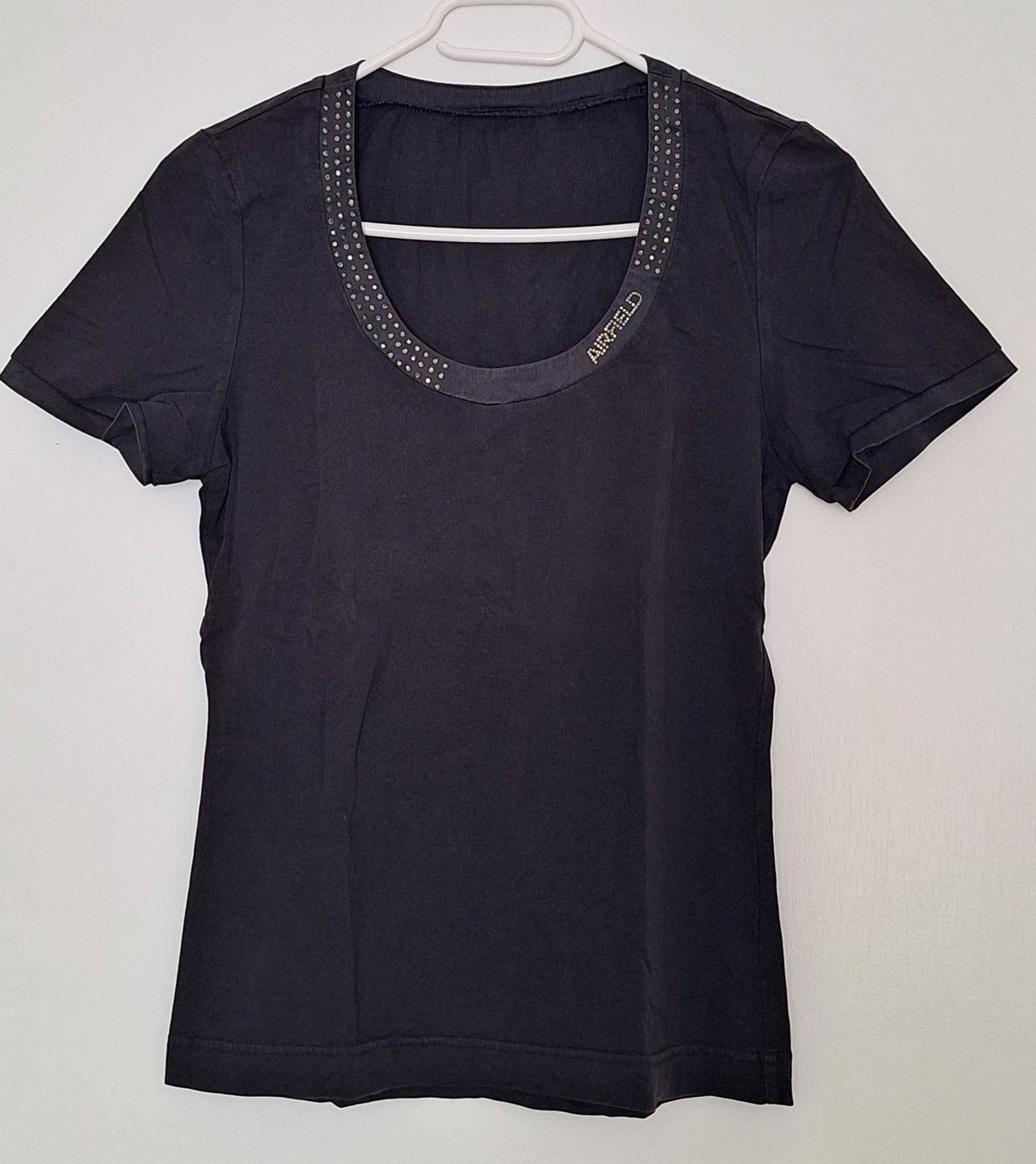 Airfield T-Shirts: T-Shirt Air field, Grösse 36 – Gebraucht aus Dielsdorf von annaroma71