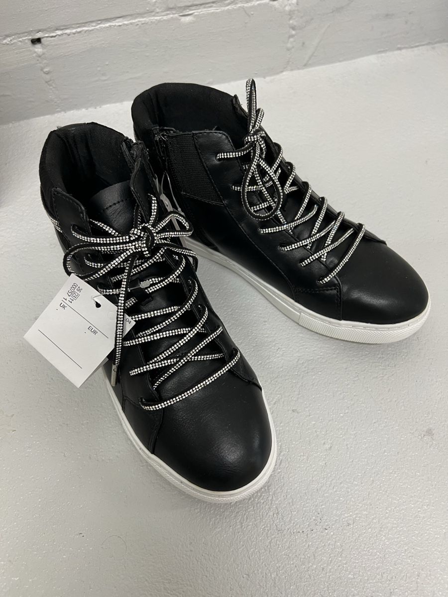 Steve Madden Damenschuhe: Turnschuhe von Steve Madden mit Glitzerschuhbändel – Neu und originalverpackt aus Jona von n.ferrari 3