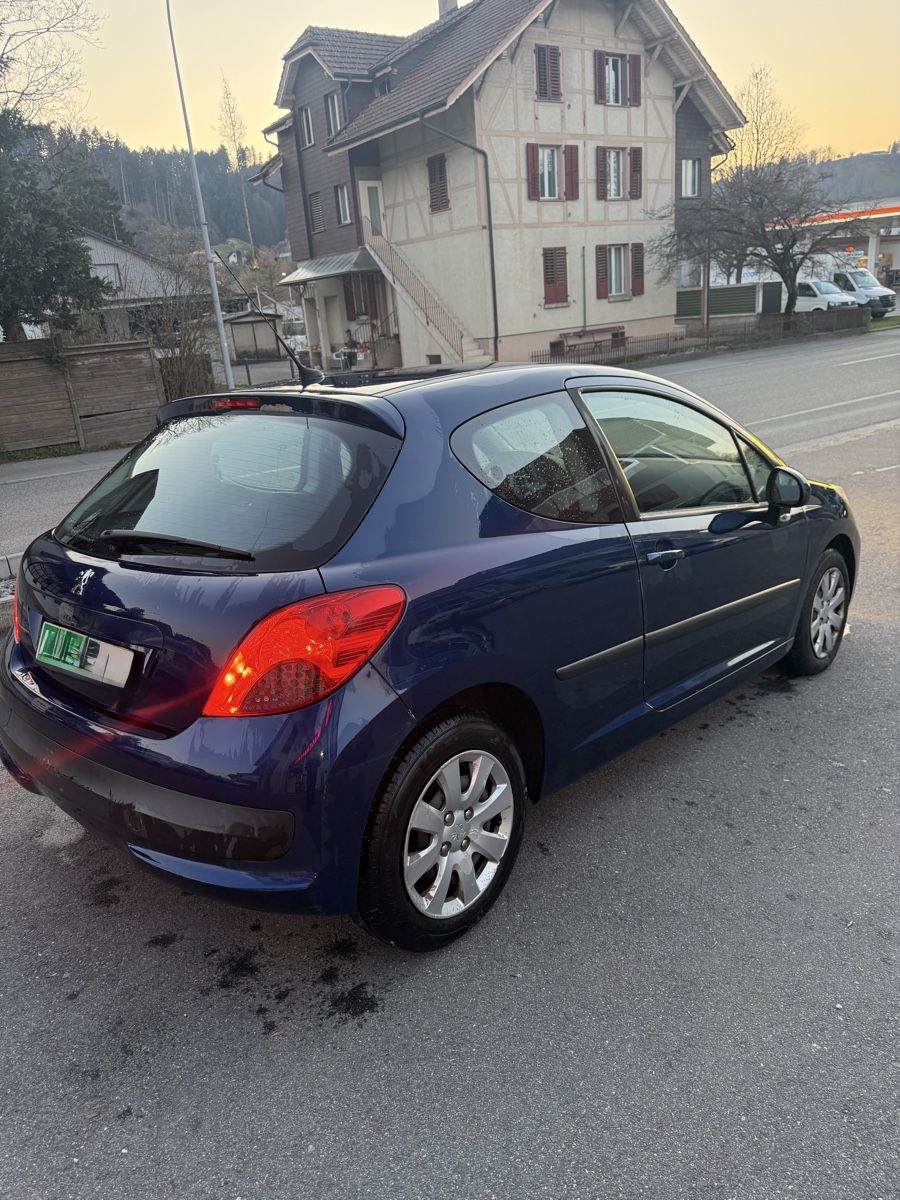 Peugeot Autos: Peugeot 207 1.4 16 Valfe – Gebraucht aus Oberburg von asi_b5h9 3