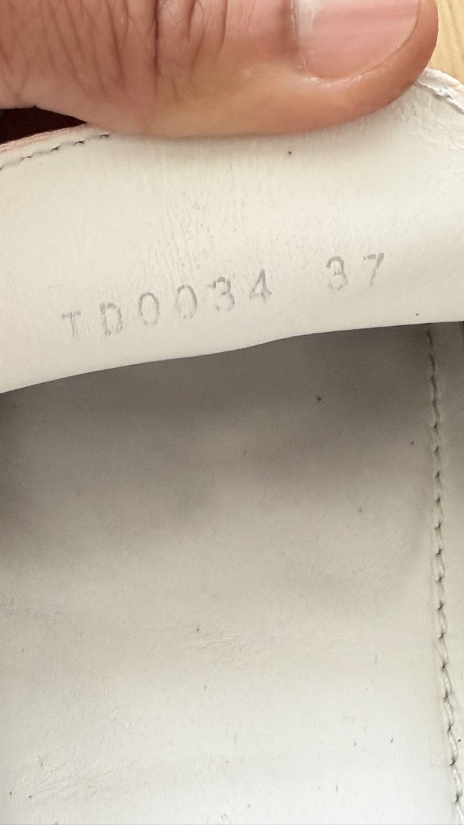 Louis Vuitton Scarpe da donna: Louis Vuitton vernies taille 37 – Usato da Meyrin venduto da Pretty2000 3